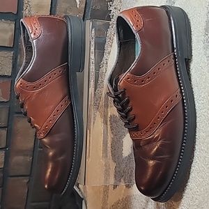 Nunn Bush 2 tone reddish brown oxford lace up men's 9M